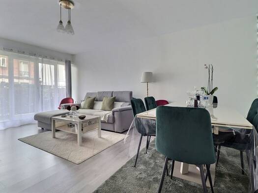 Appartement à vendre 205 000 € 2 pièces 1 chambre 49 m² RDC/5 Centre Ville Aubervilliers 93300