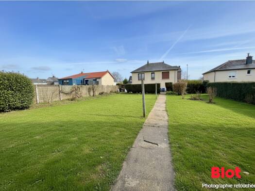 Maison à vendre 174 900 € 3 pièces 2 chambres 69,8 m² 881 m² de terrain Montauban-de-Bretagne 35360