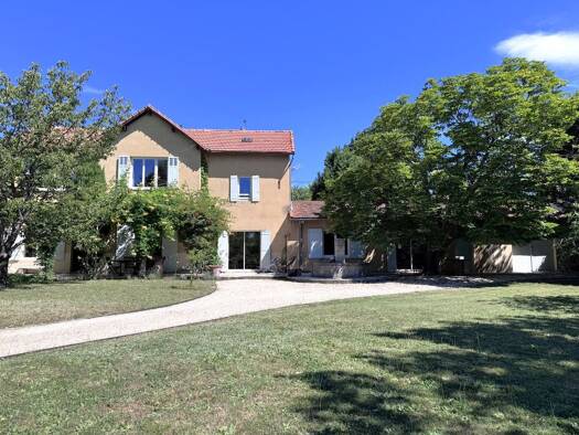 Maison à vendre 780 000 € 7 pièces 4 chambres 185 m² 1 776 m² de terrain Sud Les Angles 30133