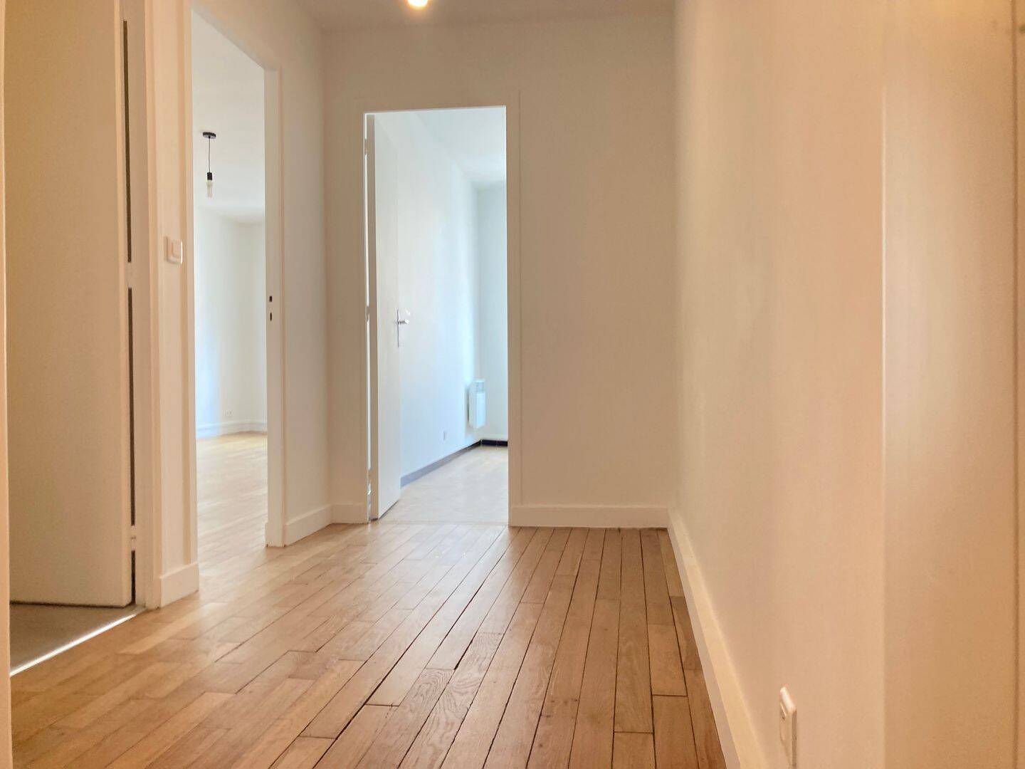 Appartement 2 pièces 54 m² · à Paris 15ème Arrondissement · 53,7 m² · 1 544 €