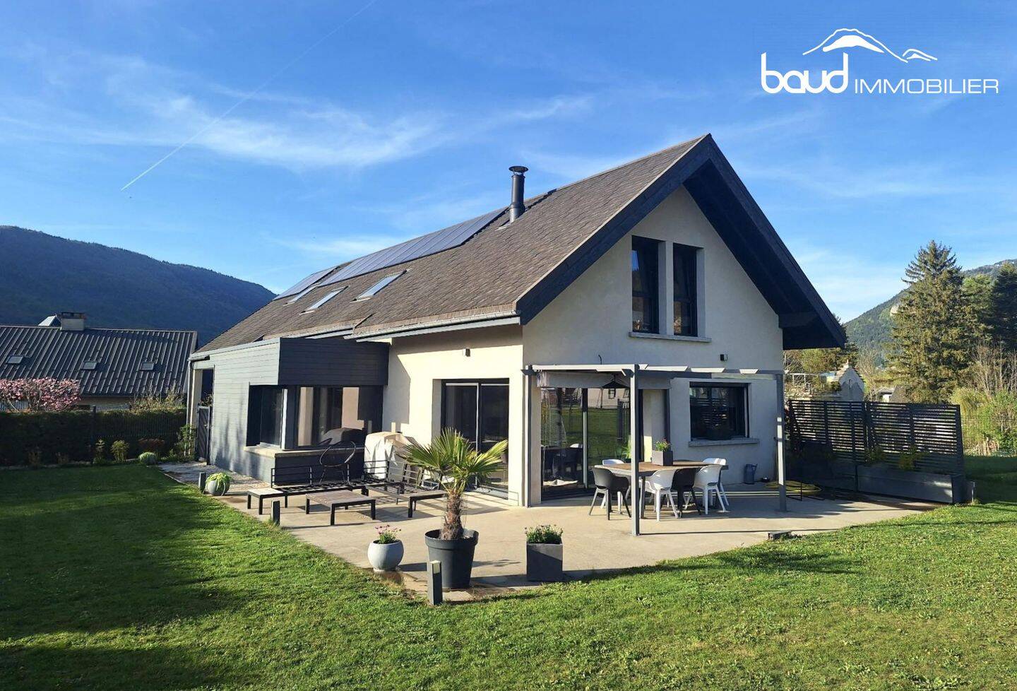 Maison 8 pièces 192 m² · à Lans-en-Vercors · 192 m² · 930 000 €