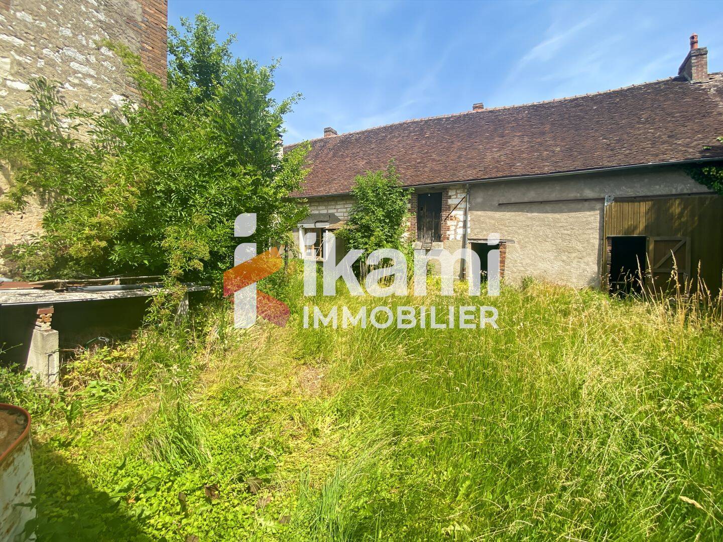 Maison 5 pièces 120 m² · à Villeneuve-l'Archevêque · 120 m² · 79 000 €