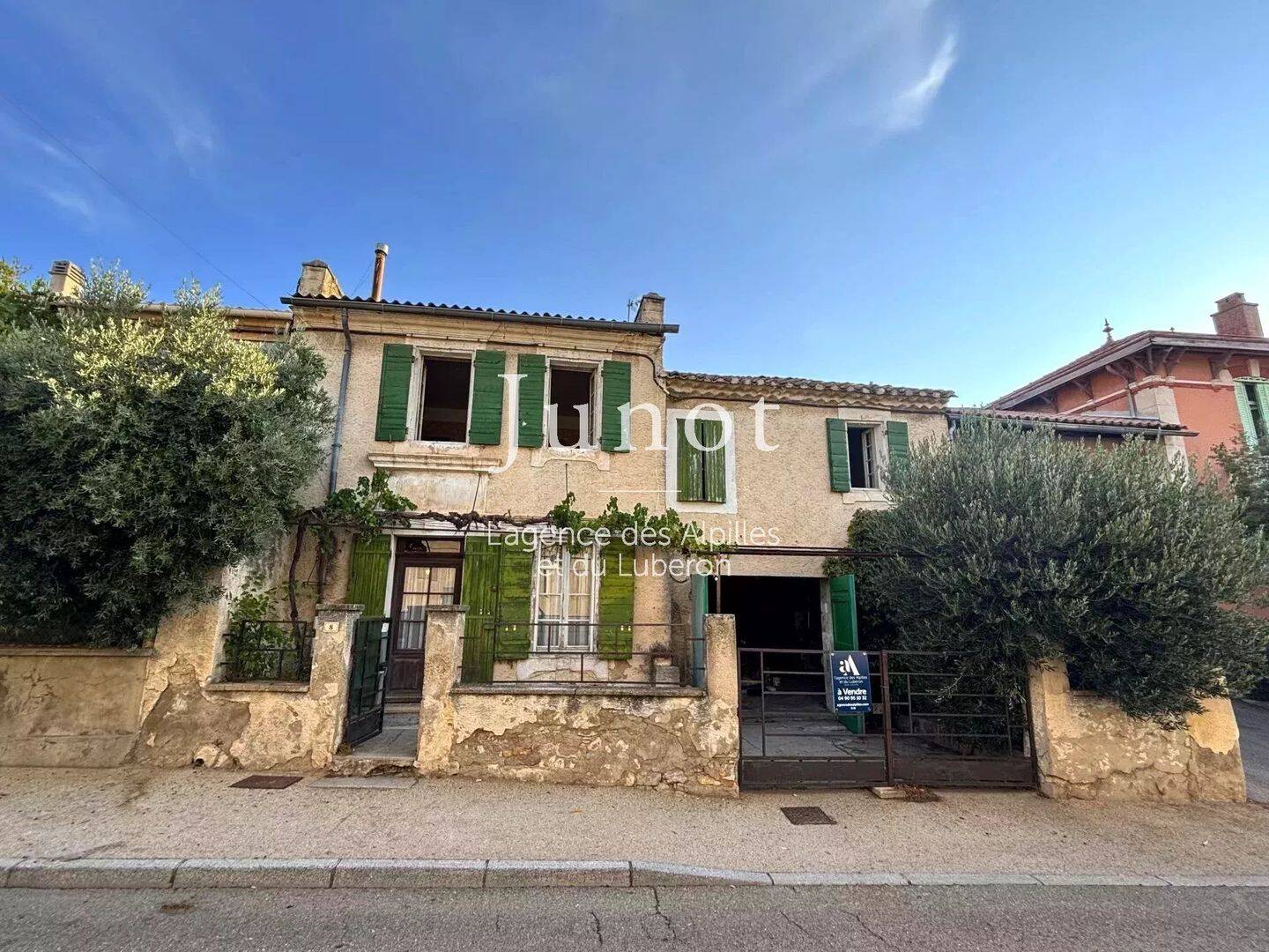 Maison 5 pièces 150 m² · à Aureille · 150 m² · 299 000 €