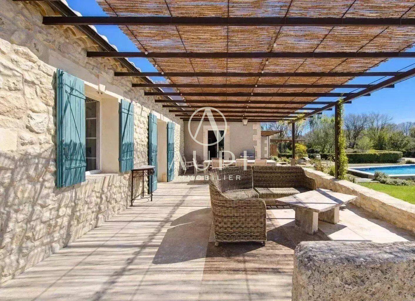 Maison 5 pièces 180 m² · à Saint-Rémy-de-Provence · 180 m² · 1 500 000 €