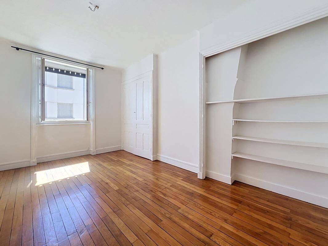 Appartement 2 pièces 61 m² · à Lyon 7ème Arrondissement · 61 m² · 871 €