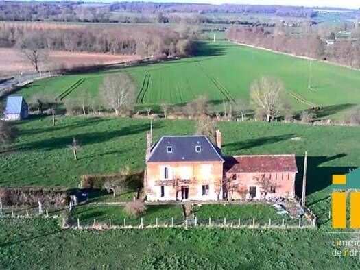 Maison à vendre 330 000 € 5 pièces 4 chambres 118 m² 77 832 m² de terrain Gacé 61310