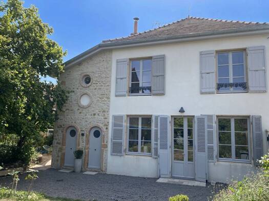 Maison à vendre 535 000 € 6 pièces 4 chambres 190 m² 580 m² de terrain Marcigny 71110