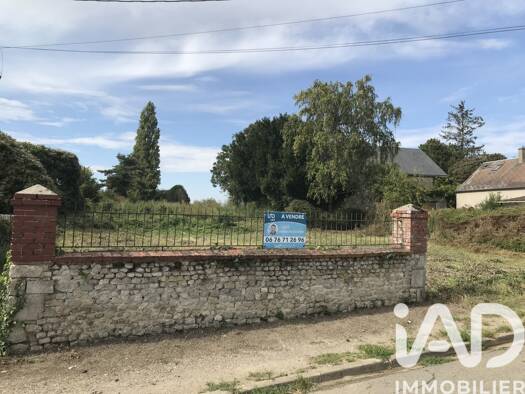 Terrain constructible à vendre 26 500 € 1 282 m² de terrain Attray 45170