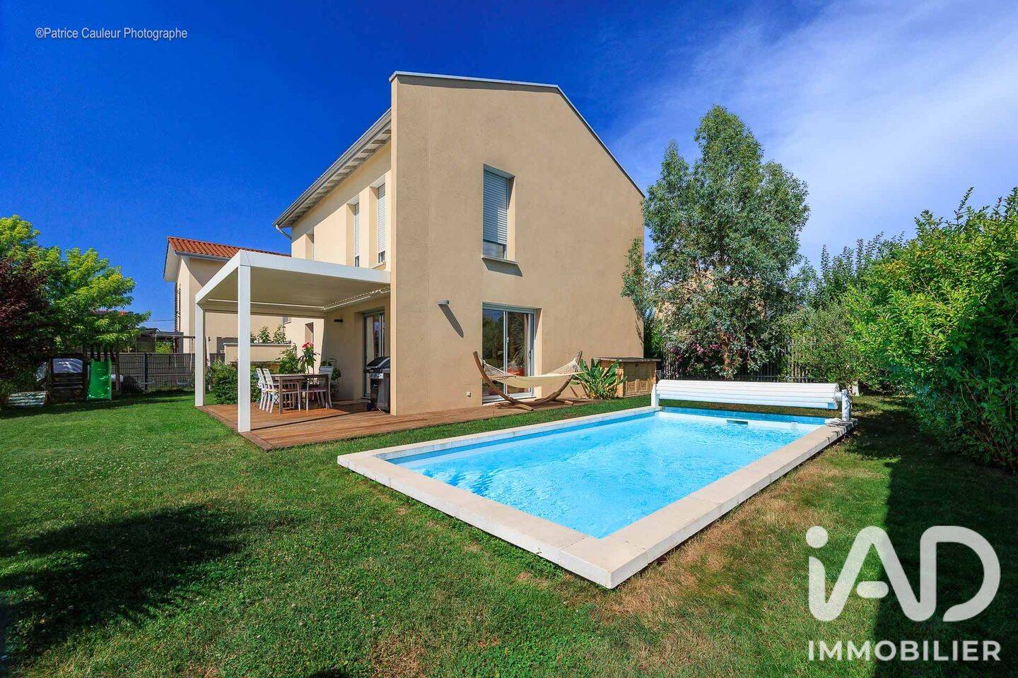 Maison 5 pièces 110 m² · à Saint-Genis-les-Ollières · 110 m² · 549 000 €
