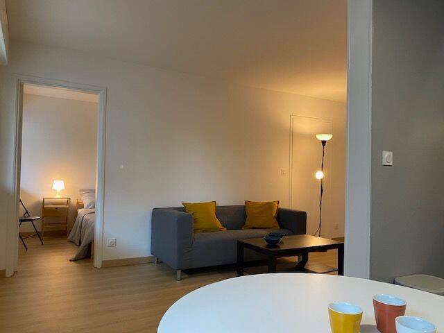 Appartement 2 pièces 40 m² · à Bordeaux · 40 m² · 892 €
