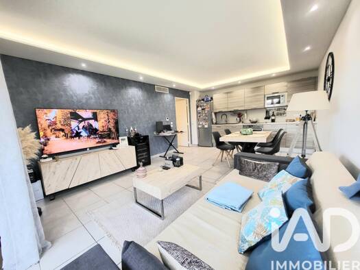 Appartement à vendre 345 000 € 3 pièces 2 chambres 64 m² 3 étages Sud Pégomas 06580