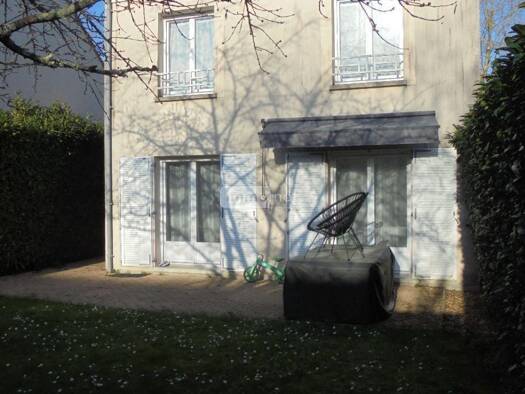 Maison à vendre 220 600 € 4 pièces 3 chambres 86 m² 328 m² de terrain Centre La Chapelle-Saint-Mesmin 45380