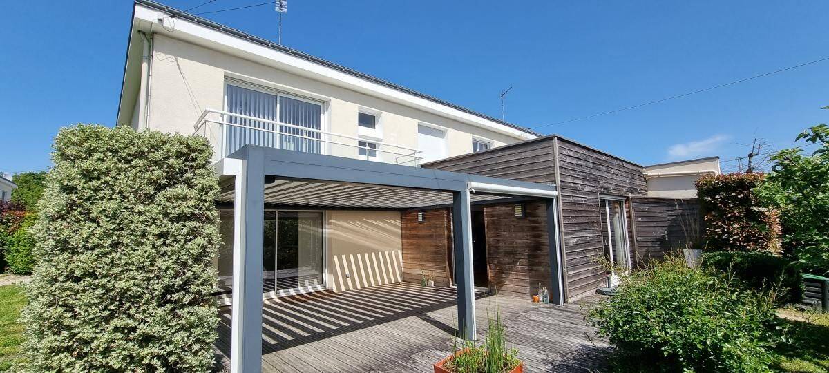 Maison 8 pièces 182 m² · à Les Ponts-de-Cé · 182 m² · 392 000 €