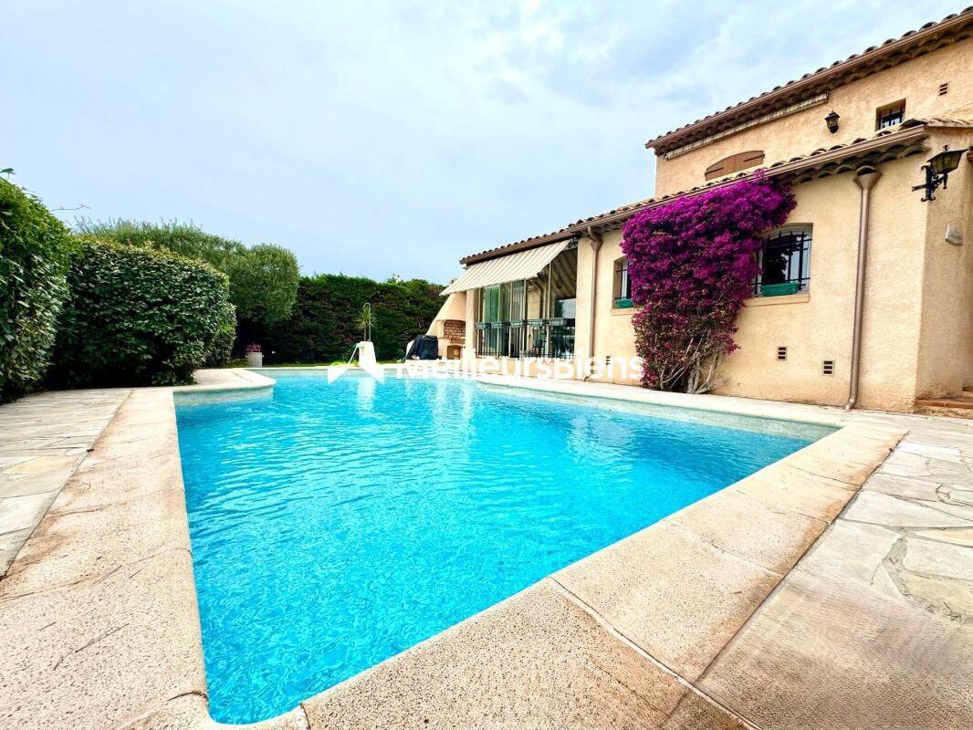 Maison 5 pièces 120 m² · à Fréjus · 120 m² · 699 000 €