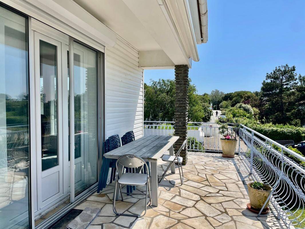 Maison 6 pièces 224 m² · à Angoulins · 224 m² · 599 000 €