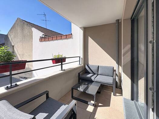 Appartement à vendre - Première occupation 378 000 € 3 pièces 2 chambres 61 m² Étage 1/4 Centre Romainville 93230