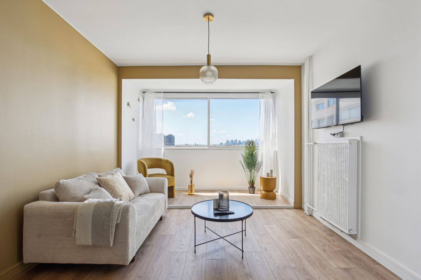 5 pièces 82 m² · à Colombes · 82 m² · 600 €