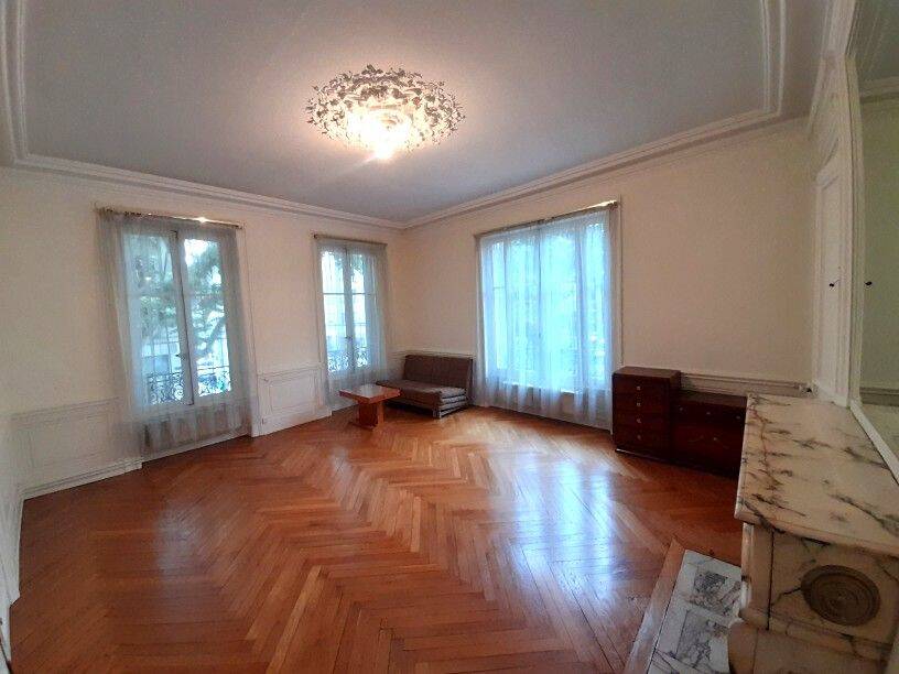 Appartement 7 pièces 205 m² · à Lyon 3ème Arrondissement · 205 m² · 910 000 €