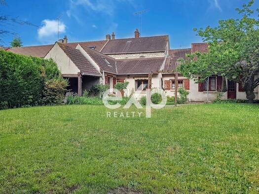 Maison de plain-pied à vendre 445 000 € 6 pièces 4 chambres 200 m² 680 m² de terrain Roissy-en-France 95700