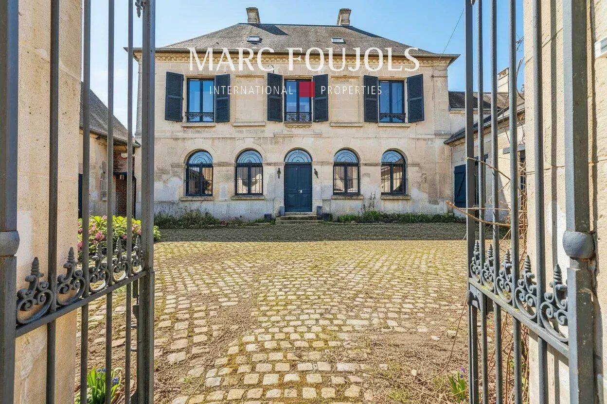 Maison 11 pièces 201 m² · à Crépy-en-Valois · 200,6 m² · 599 000 €