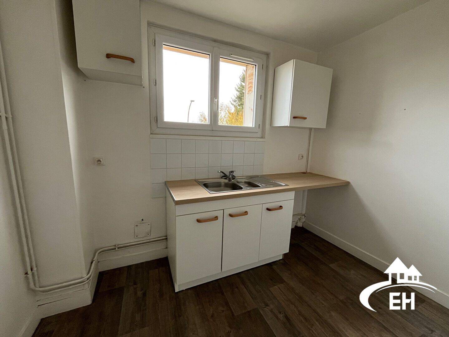 Appartement 3 pièces 68 m² · à La Neuve-Lyre · 68 m² · 495 €