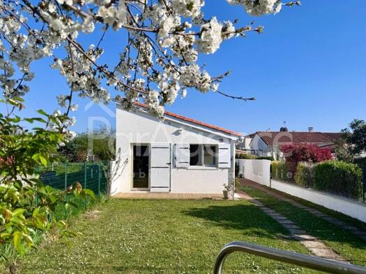 Maison de plain-pied à vendre 288 700 € 3 pièces 2 chambres 69 m² Saint-Palais-sur-Mer 17420