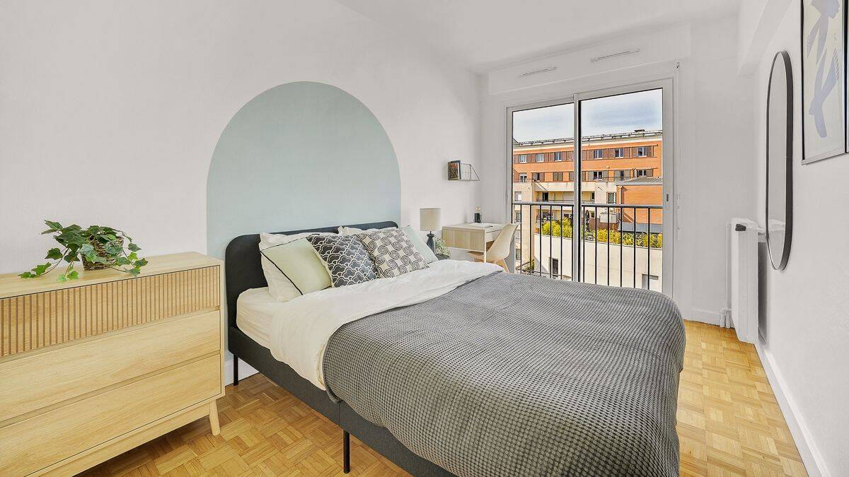 1 pièce 11 m² · à Paris 14ème Arrondissement · 11,3 m² · 1 300 €