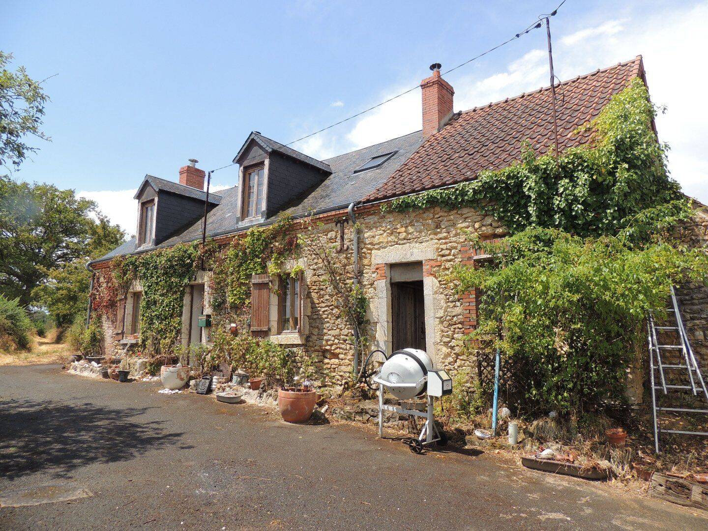 Maison 5 pièces 102 m² · à Argenton-sur-Creuse · 102 m² · 69 000 €
