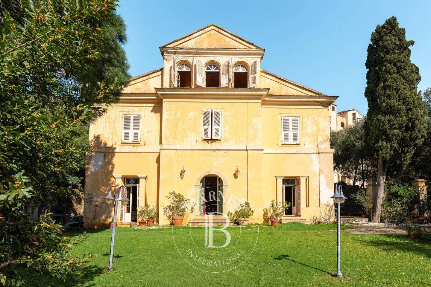 Maison 9 pièces 224 m² · à Bastia · 224 m² · 1 800 000 €