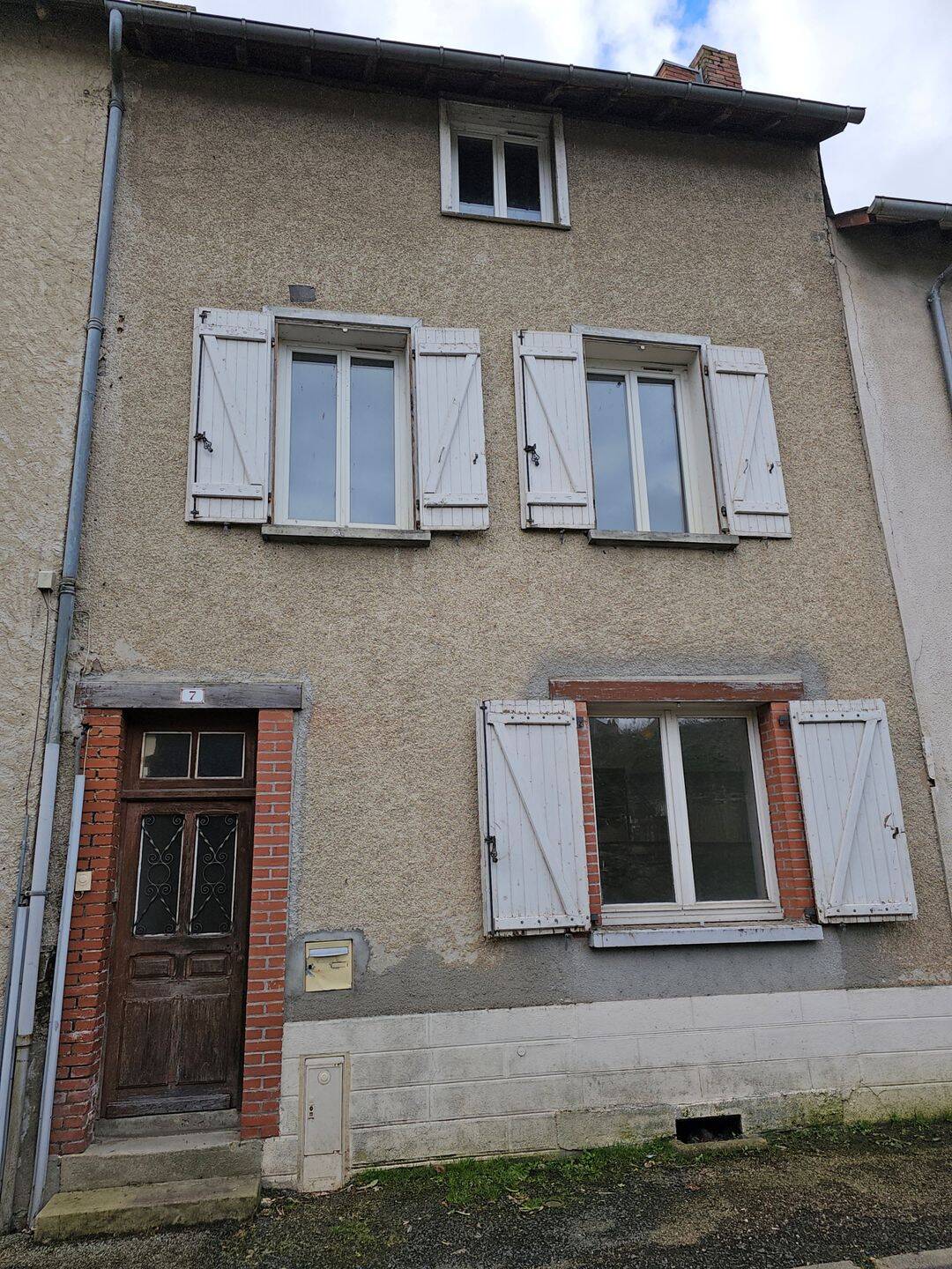 Maison 4 pièces 110 m² · à Lubersac · 110 m² · 81 000 €