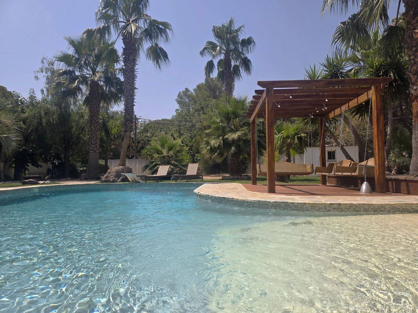 Maison 5 pièces 150 m² · à Puget-sur-Argens · 150,2 m² · 995 000 €