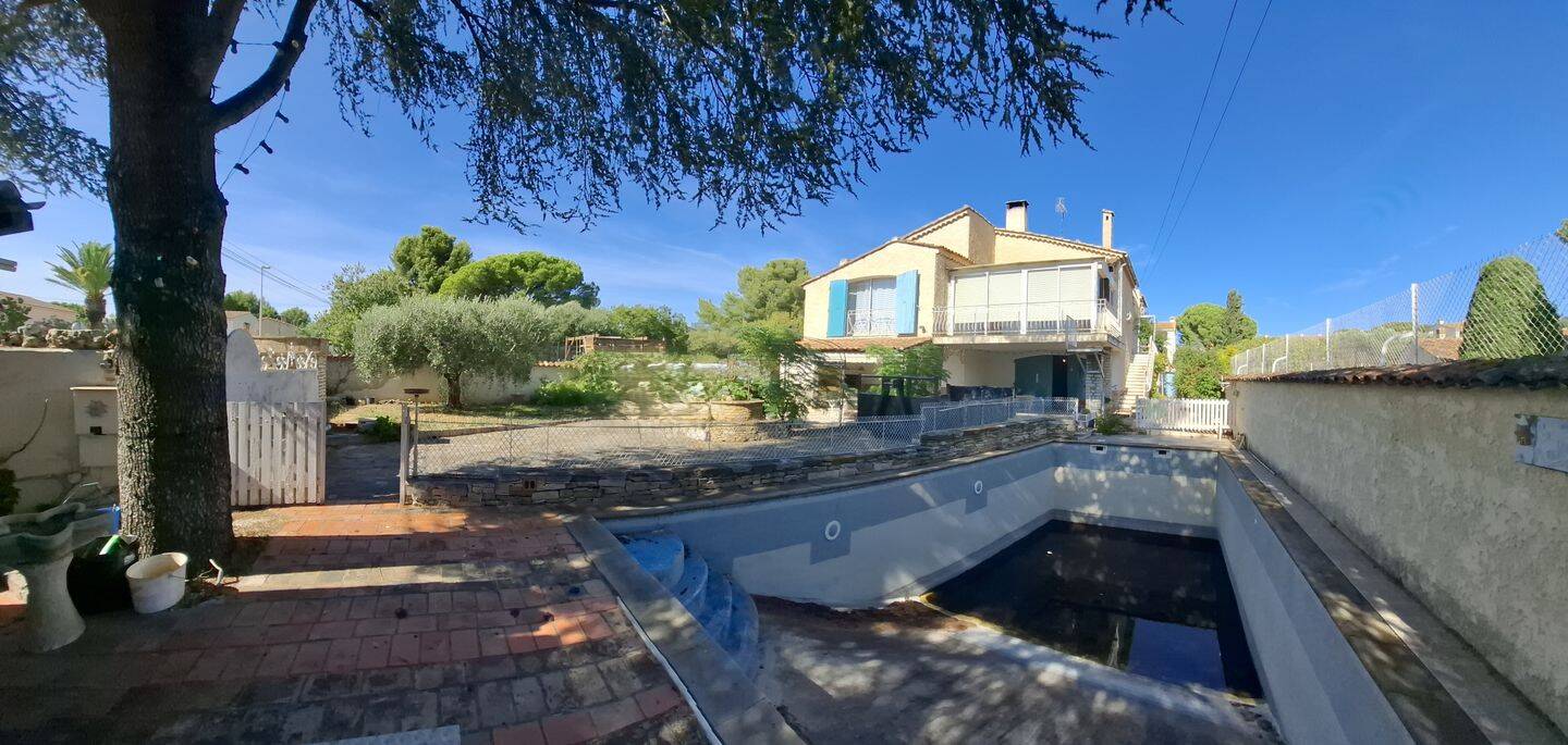 Maison 7 pièces 280 m² · à Saint-Cyr-sur-Mer · 280 m² · 995 000 €