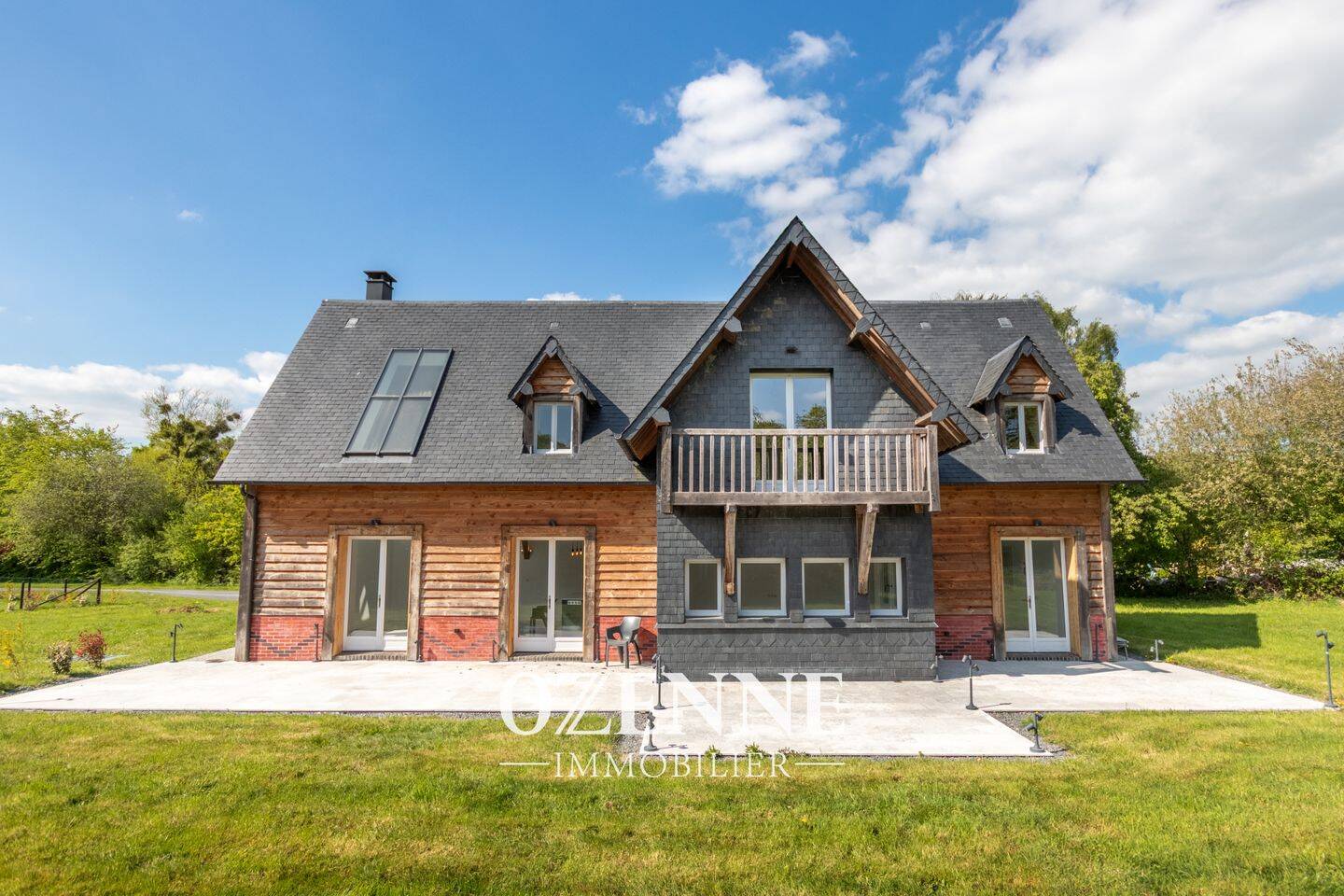 Maison 6 pièces 172 m² · à Pont-l'Évêque · 171,5 m² · 550 000 €
