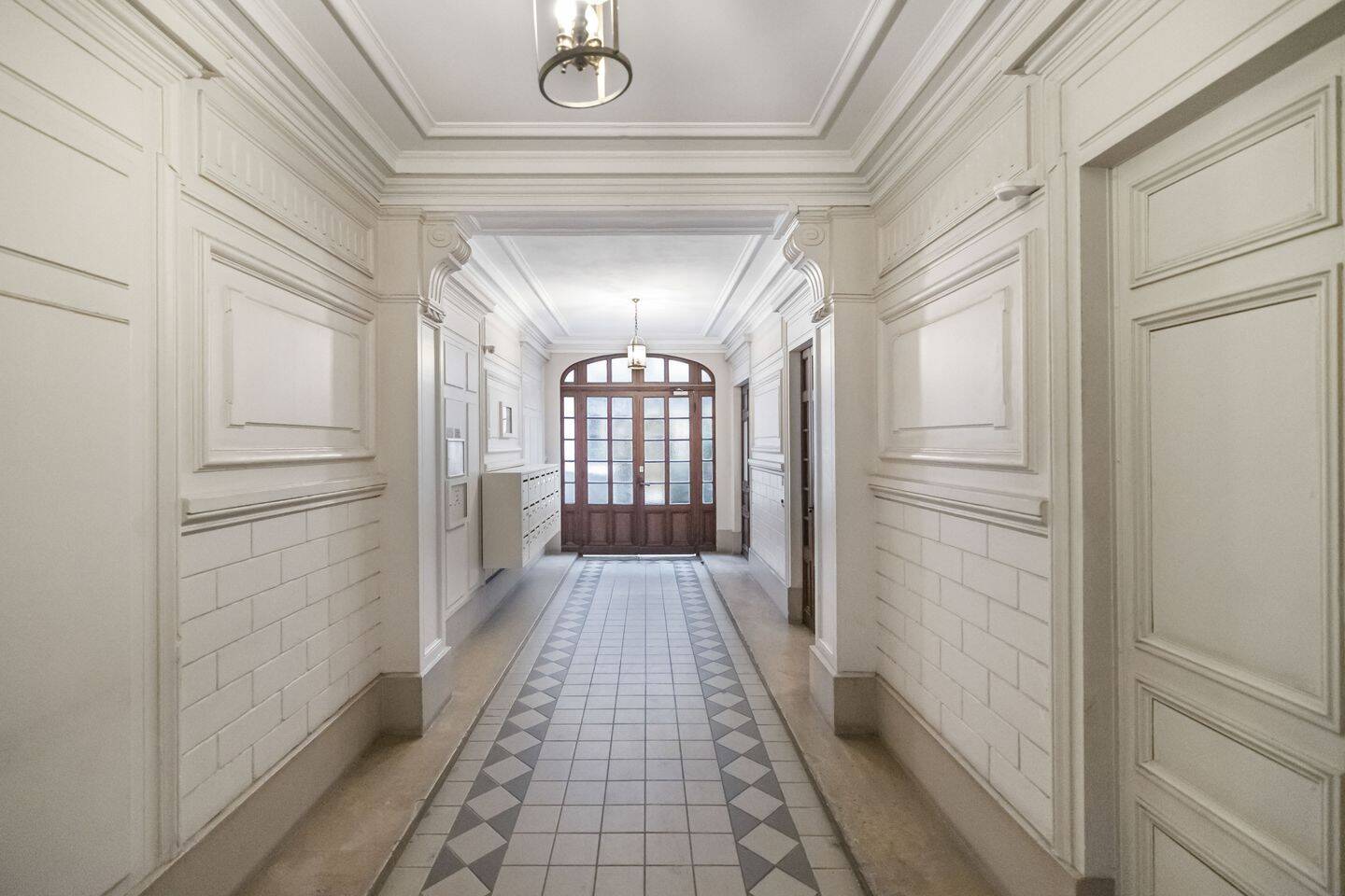 Appartement 2 pièces 70 m² · à Paris 3ème Arrondissement · 69,7 m² · 980 000 €