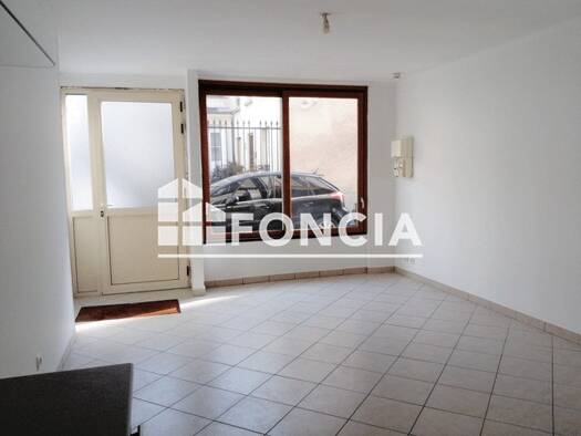 Appartement à louer 430 € 1 pièce 27,3 m² RDC dès le 10/05/2026 Centre Ville Étampes 91150