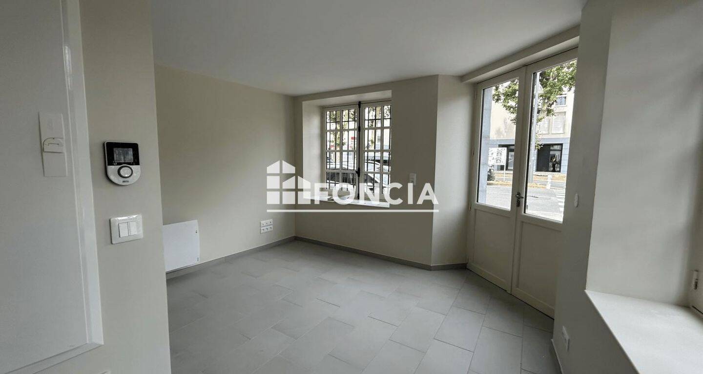 Appartement 2 pièces 33 m² · à Riom · 32,5 m² · 515 €