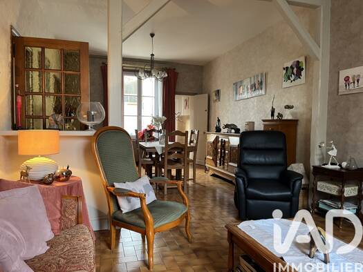 Maison de ville à vendre 318 000 € 5 pièces 4 chambres 118 m² 246 m² de terrain Argonne Sud-Jean Zay Orléans 45000