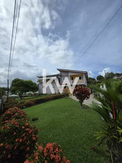 Maison à vendre 635 000 € 8 pièces 4 chambres 356 m² 1 124 m² de terrain Ducos 97224
