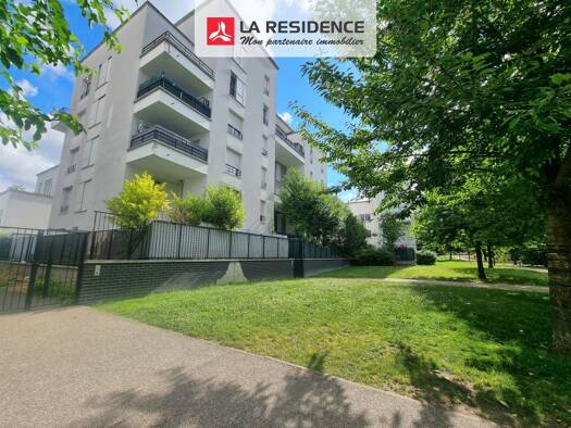 Appartement à vendre 175 000 € 3 pièces 2 chambres 55 m² Étage 4/5 Stains 93240