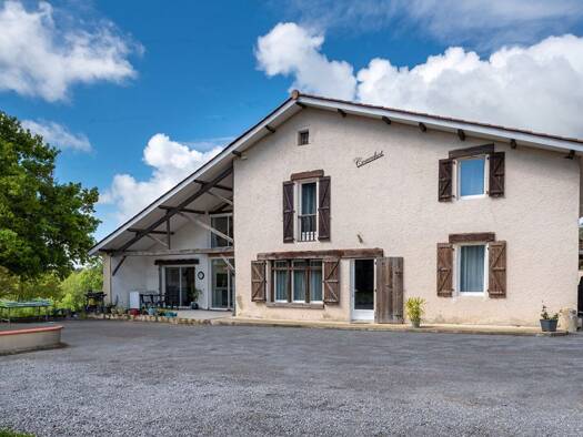 Maison à vendre 378 000 € 9 pièces 7 chambres 320 m² 3 152 m² de terrain Nassiet 40330
