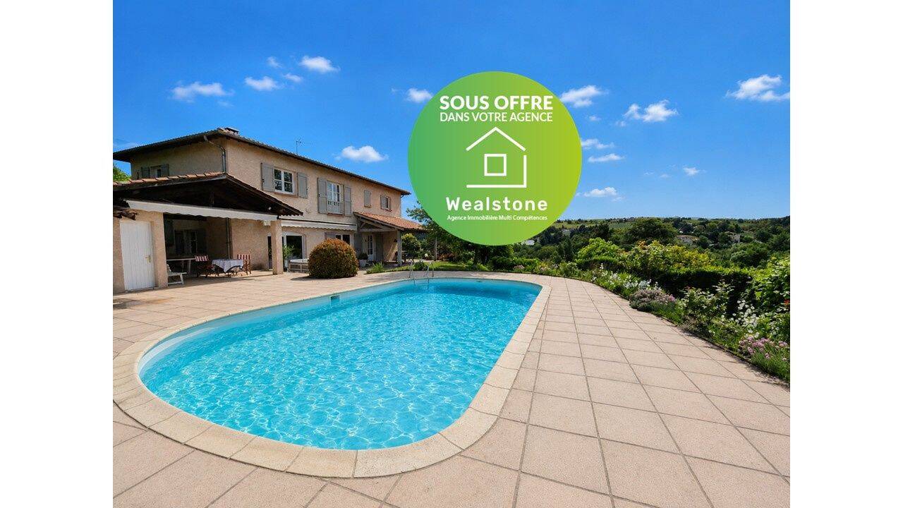 Maison 8 pièces 230 m² · à Saint-Galmier · 230 m² · 585 000 €