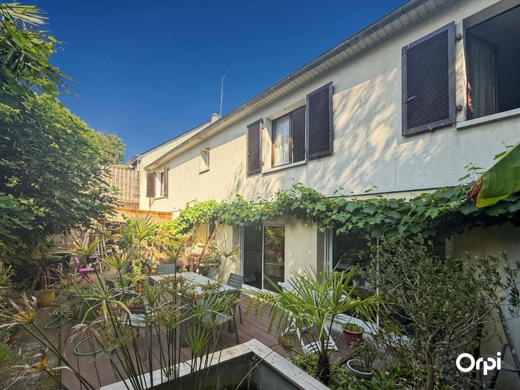 Maison 7 pièces 156 m² · à Lorient · 156 m² · 390 000 €