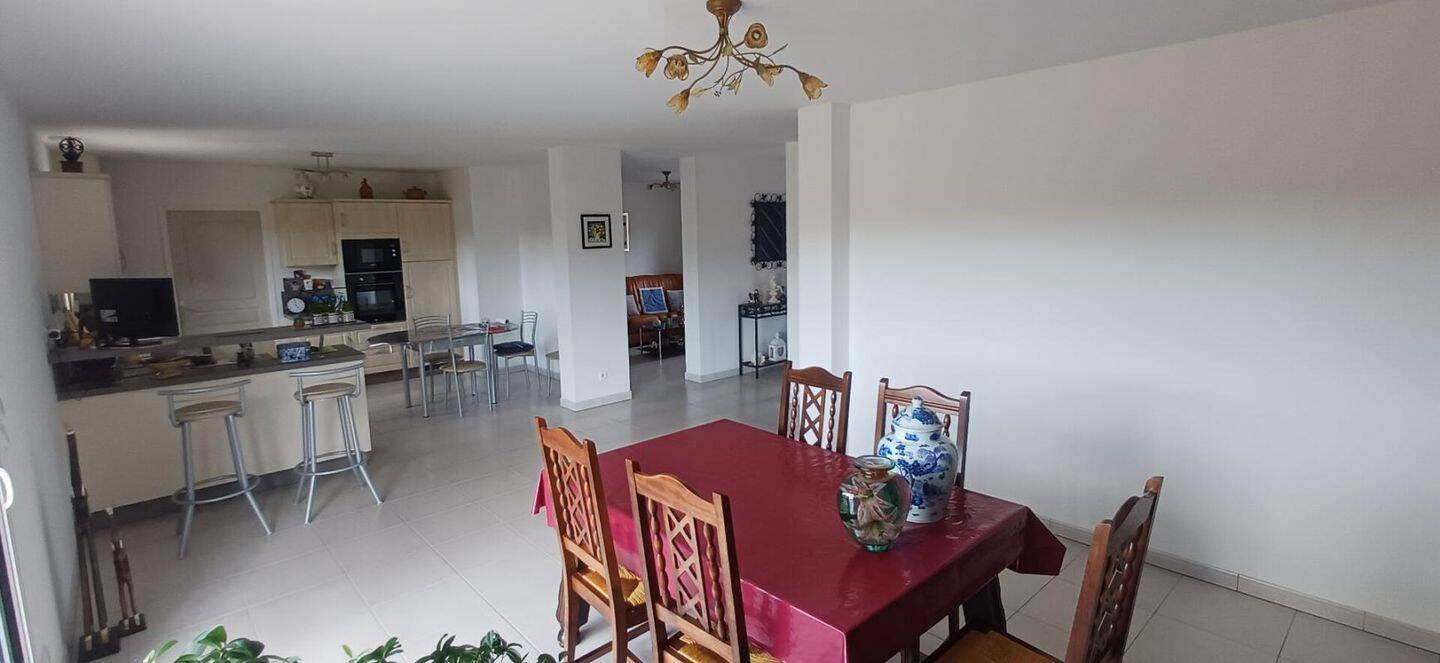 Maison 7 pièces 157 m² · à Bazouges Cré sur Loir · 156,8 m² · 259 975 €