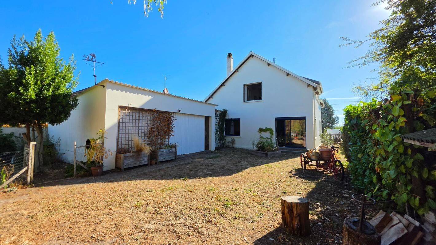 Maison 5 pièces 161 m² · à Fleury-les-Aubrais · 161 m² · 325 000 €