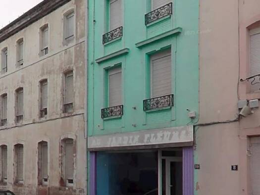 Immeuble à vendre 101 000 € 225 m² Bruyères 88600