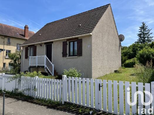 Maison de plain-pied à vendre 135 900 € 3 pièces 2 chambres 60,7 m² 462 m² de terrain Saint Julien-Darnus Auxerre 89000