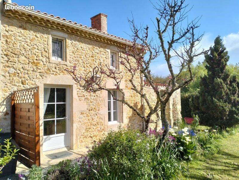 Maison 3 pièces 110 m² · à Vendays-Montalivet · 110 m² · 800 €