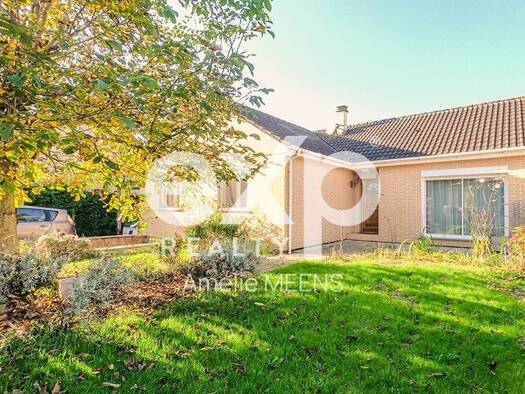 Maison de plain-pied à vendre 238 000 € 4 pièces 3 chambres 90 m² 545 m² de terrain Esquelbecq 59470