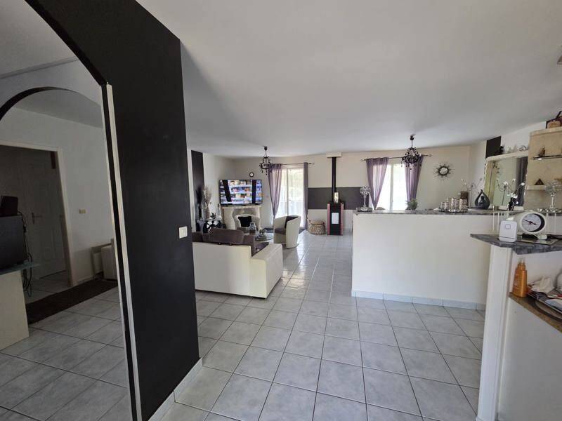 Maison 5 pièces 126 m² · à Gours · 126 m² · 250 000 €