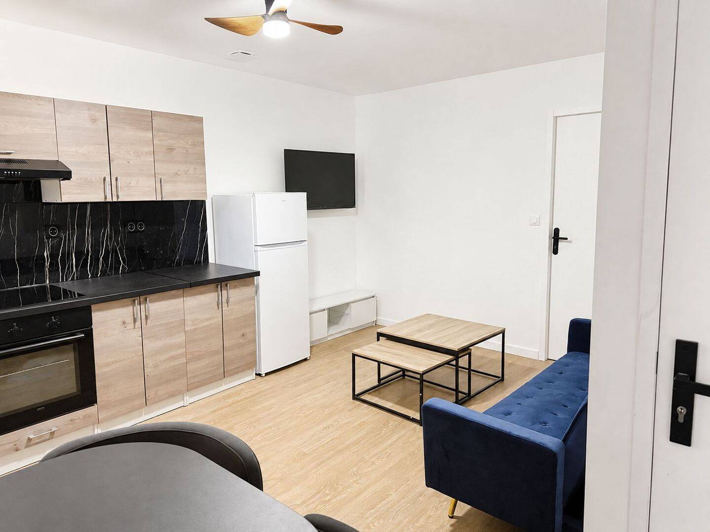 Appartement 2 pièces 35 m² · à Saint-Genis-Laval · 35 m² · 890 €/mois